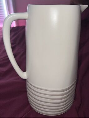 White Ceramic Pitcher with Ribbed Base - Unbranded